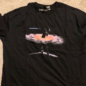 Ariana Grande Sweetener Tour T-shirt